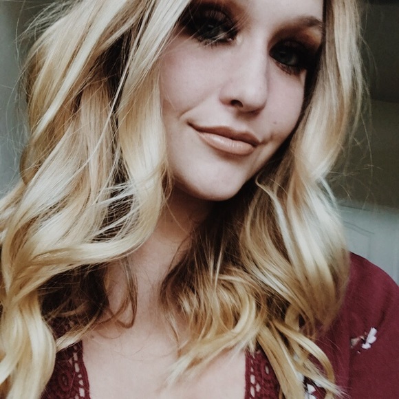 Meet your Posher, Lauren - Picture 1 of 1